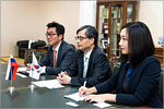 The delegation of the Embassy of the Republic of Korea visits OSU.     [133 Kb]