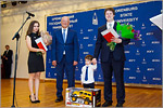 Yuri Berg, Governor of the Orenburg region and OSU graduates Maria and Egor Popello.     [157 Kb]