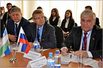 Discussing the challenges of humanitarian cooperation between Russia and Uzbekistan.     [137 Kb]