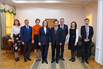 Meeting the delegation from the Chinese Consulate General in Kazan.     [180 Kb]
